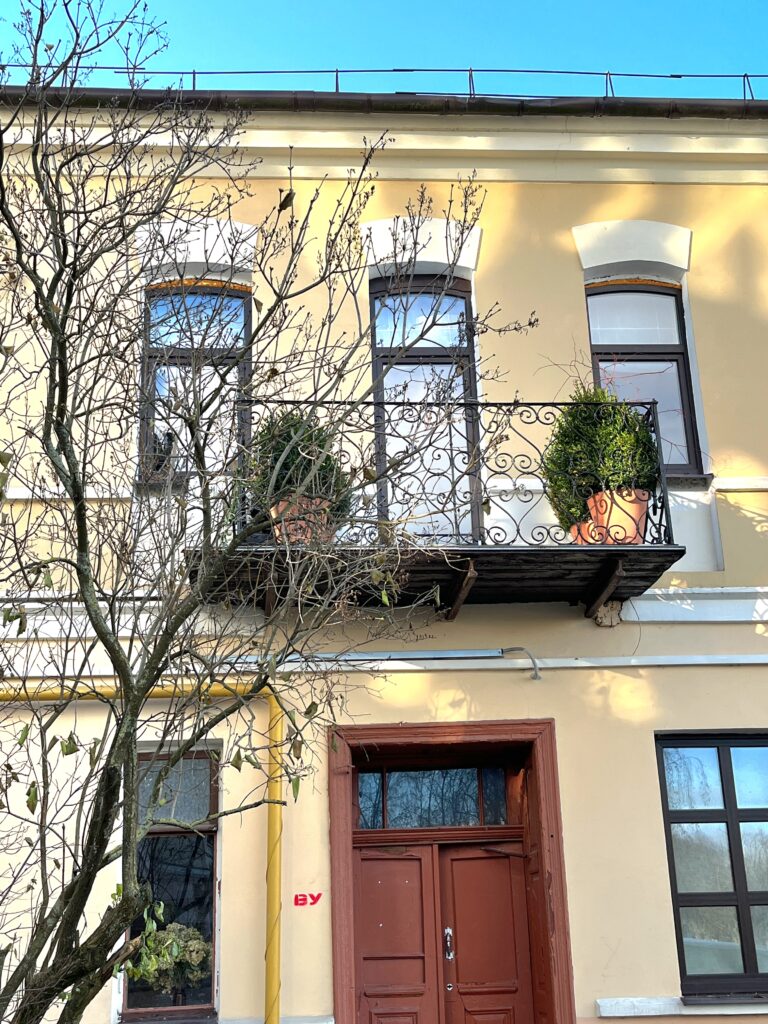 43c0a4f4-dc2a-40dc-a0ce-1c5d165b1058