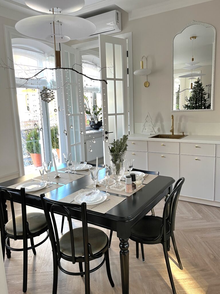 a388b3bb-9a83-4249-8837-e714426b253d